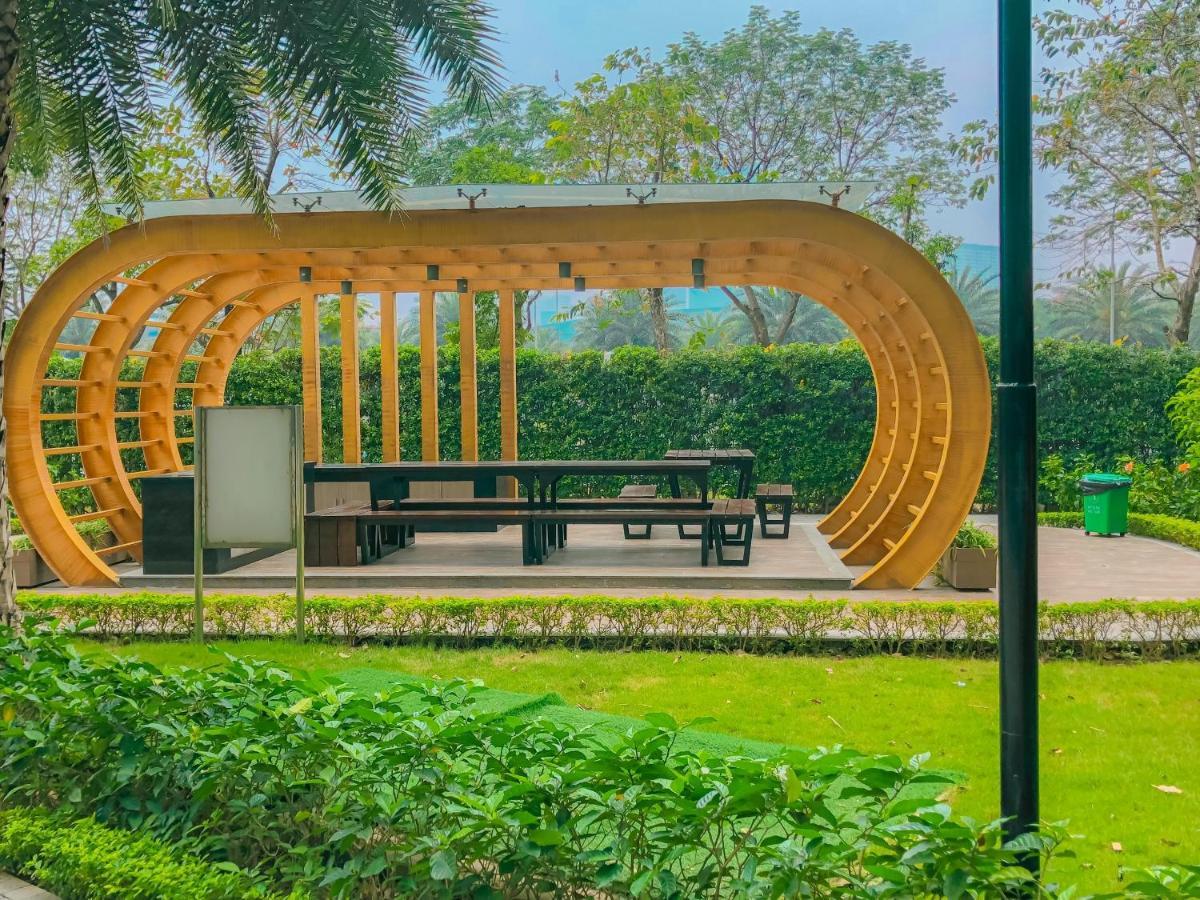 Rosee House -Luxury Apartment In Vinhomes Greenbay ฮานอย ภายนอก รูปภาพ