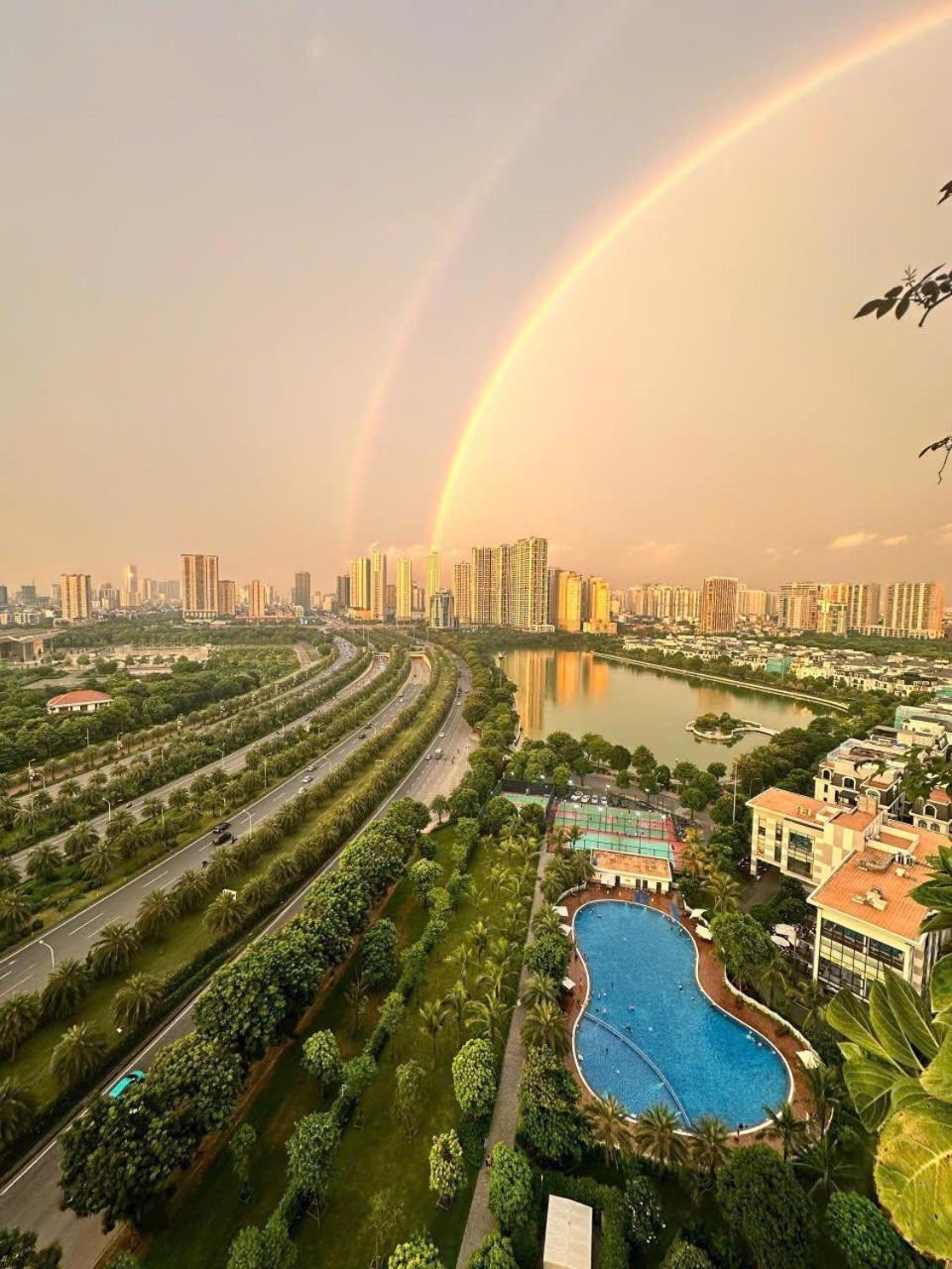 Rosee House -Luxury Apartment In Vinhomes Greenbay ฮานอย ภายนอก รูปภาพ